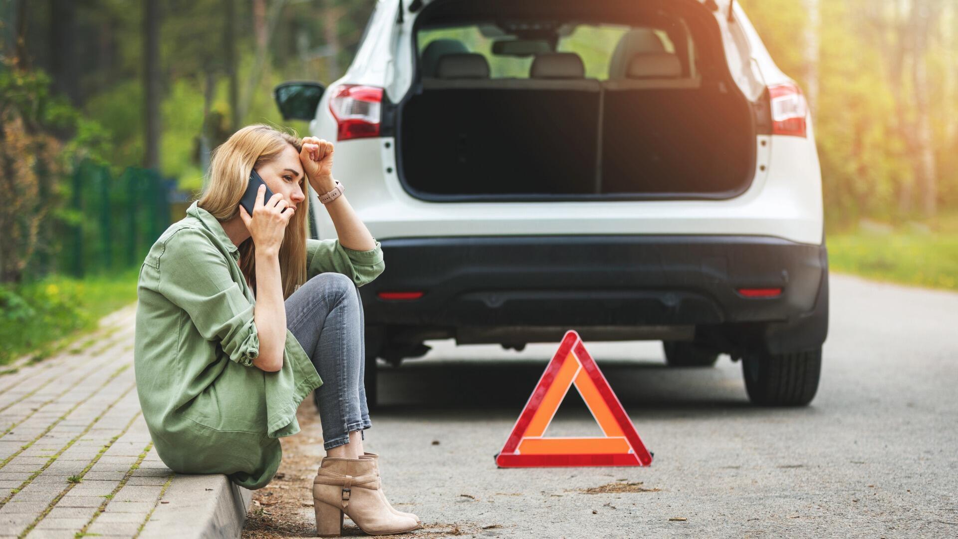 Autopanne mit Warndreieck - Ratgeber und Tipps